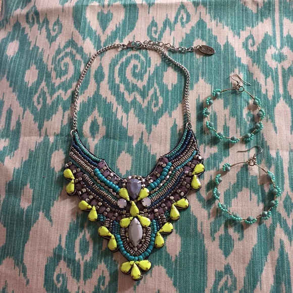 Tanjore Statement Piece - Picture 3 of 3